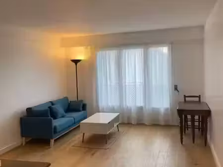 location meublée appartement 3 pièces 61 m² à paris 13ème (75013)  2 190 €