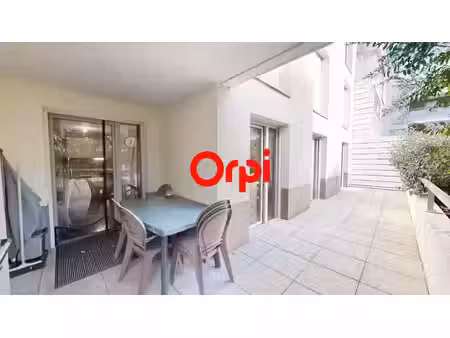 location appartement 3 pièces 58.25 m² à vaulx-en-velin (69120)  950 €