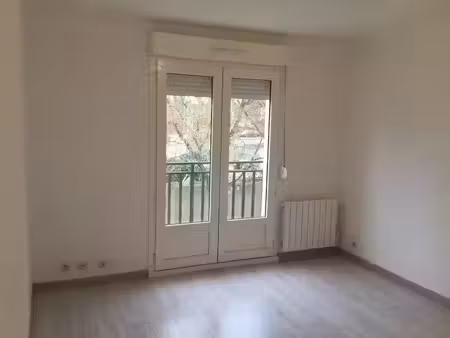 location appartement 2 pièces 38 m² à bretigny-sur-orge (91220)  776 €