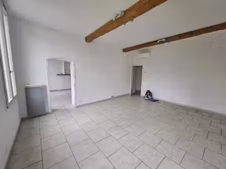 location appartement 3 pièces 98 m² à manosque (04100)  780 €