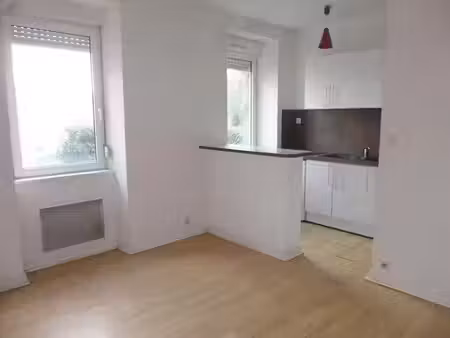 location appartement 2 pièces 22 m² à nice (06000)  700 €