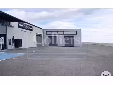 local d'activités à louer