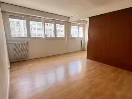 location appartement 2 pièces 46.24 m² à paris 15ème (75015)  1 400 €