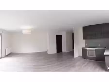 location appartement 3 pièces 75 m² à la varenne saint hilaire (94210)  1 858 €