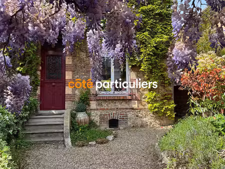 meulière 7 pièces de 195 m2 habitables  5 chambres  5 salles d'eau  rer a à 7 minutes.
