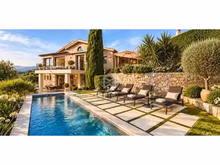 maison avec piscine en bord de mer mougins (06)