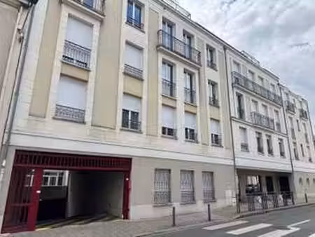 location garage box et parking à angers centre (49000) : à louer / angers centre