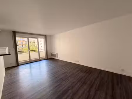 3 pièces - rue dieppe