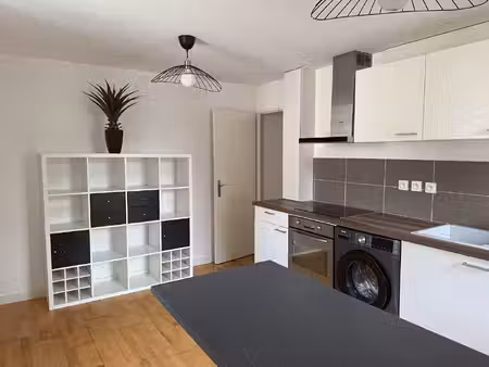 appartement en duplex - jujurieux - 560 € - 45 m²