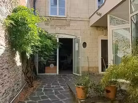 vente immeuble à angers centre (49000) : à vendre / 358m² angers centre