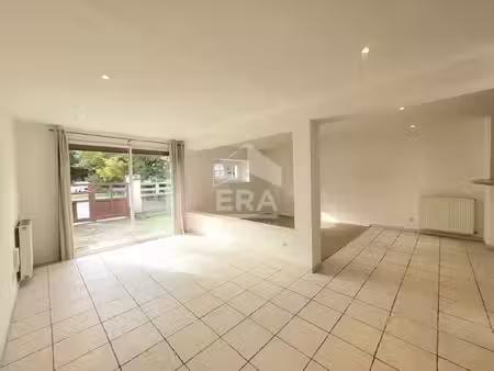 location appartement 3 pièces 90 m² à pau (64000)