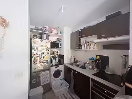 st chamas  appartement t3 avec balcon et 2 parkings