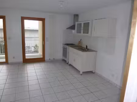 f3 - terrasse et parking - saint priest en jarez