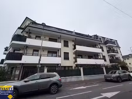 spacieux studio de 35.52m2 avec magnifique terrasse sans vis