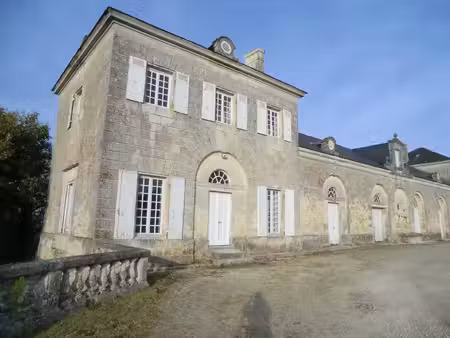 location maison 5 pièces 121 m² à plassac (17240)