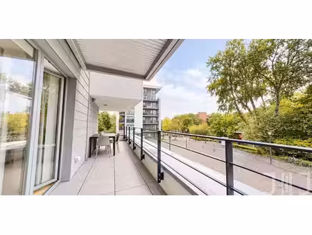 appartement à louer à ixelles pour € 2.550 avec 3 chambres à coucher