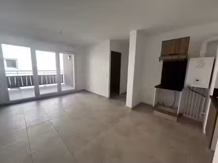 location appartement 2 pièces 40.74 m² à morières-lès-avignon (84310)  700 €