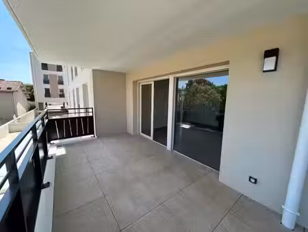 location appartement 3 pièces 76.28 m² à morières-lès-avignon (84310)  920 €