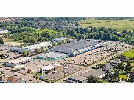 bien commercial à louer à webbekom pour € 1.300