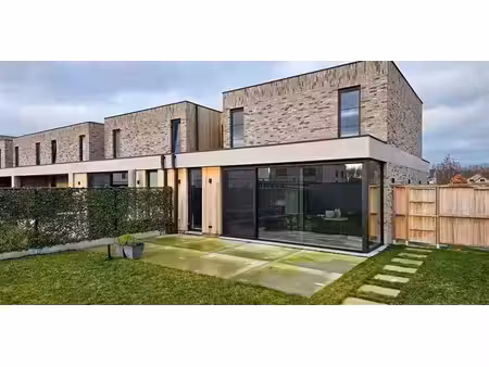 maison à louer à hasselt pour € 1.600 avec 2 chambres à coucher