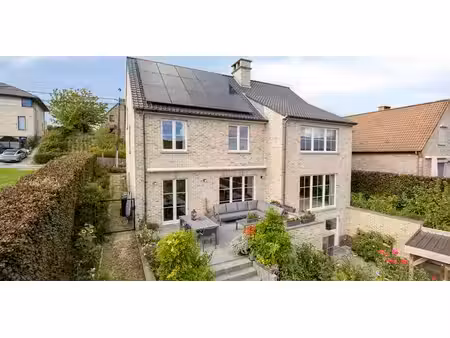 villa à vendre à overijse pour € 695.000 avec 4 chambres à coucher