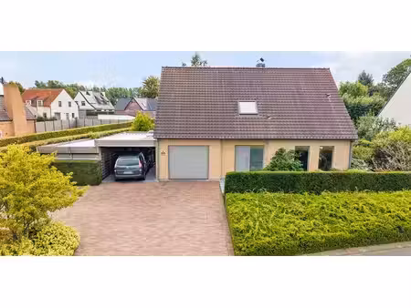 villa à vendre à huise pour € 575.000 avec 3 chambres à coucher