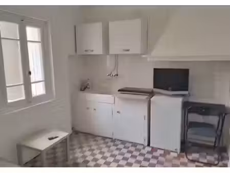 location meublée appartement 1 pièce 16 m² à perpignan (66000)  375 €