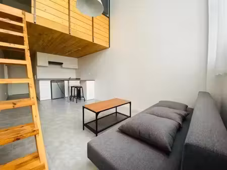 location meublée appartement 2 pièces 35 m² à saint-etienne (42000)  490 €
