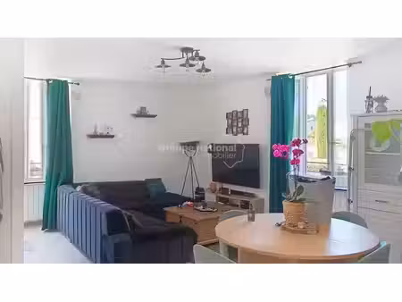 location appartement 3 pièces 65 m² à pont-saint-esprit (30130)  495 €