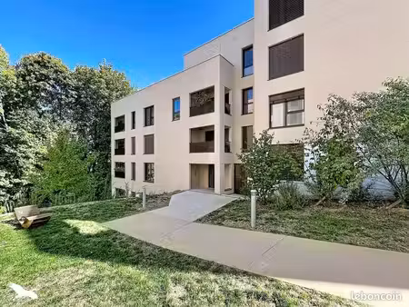 duplex 5 pièces 102 m²