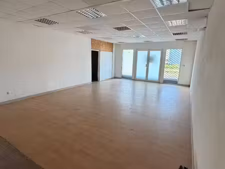 local commercial à louer