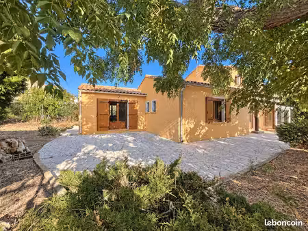 villa de 120 m² sur 954 m² de terrain