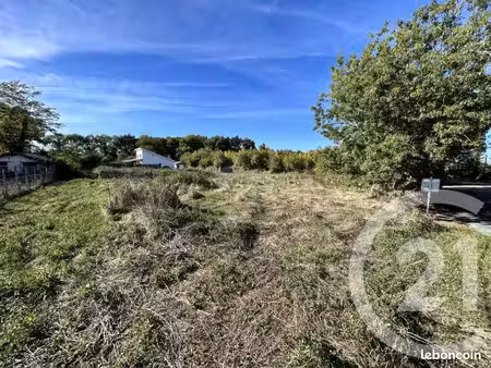 terrain 1 624 m² queyrac