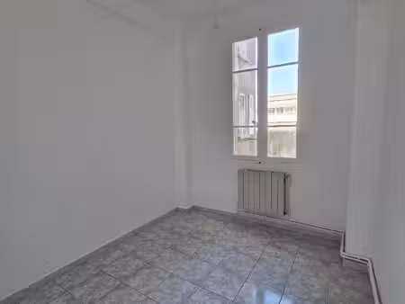t2 à vendre loué avec gli