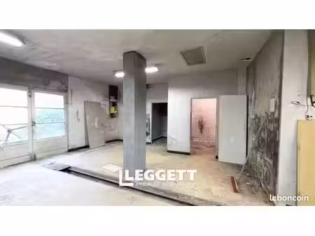 immeuble 2 pièces 150 m²