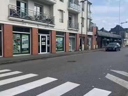 location bureaux et commerces à châteaubourg (35220) : à louer / 70m² châteaubourg