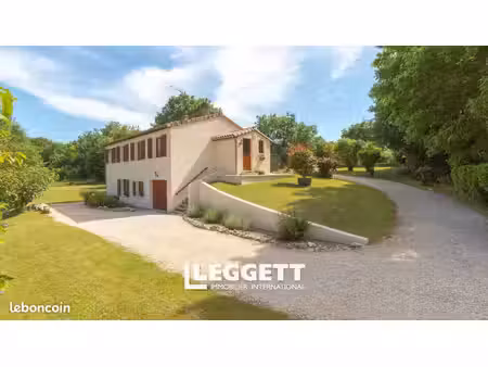 maison 8 pièces 153 m²