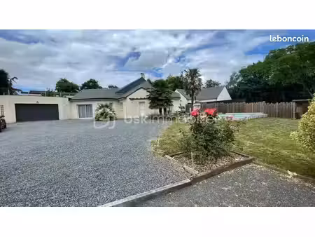 villa 8 pièces 146 m²