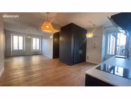 appartement 3 pièces 87 m²