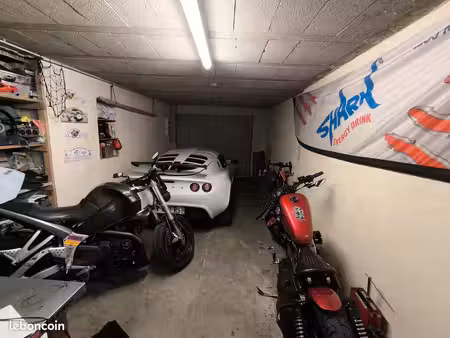 maison de village avec garage