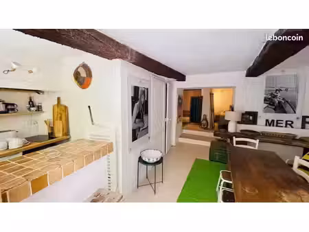 loue joli 3 pièces atypique au coeur du village