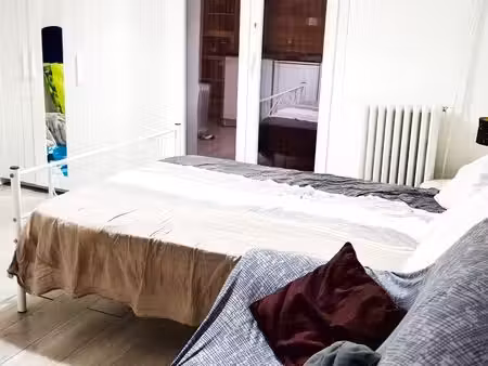 location studio meublé