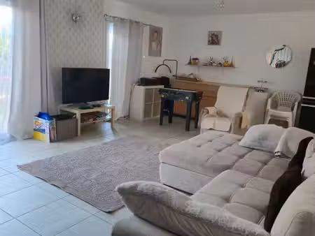 maison 2 chambres avec jardin et place de parking