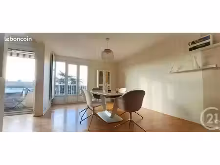 appartement 4 pièces 82 m²
