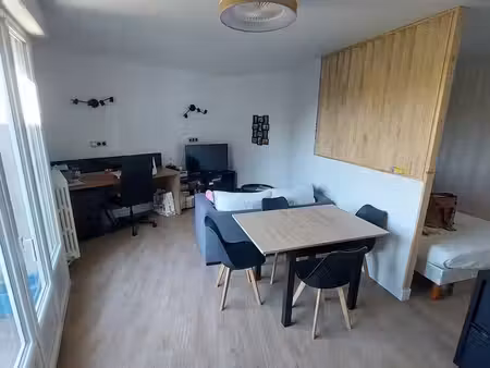 t1 au calme et meublé