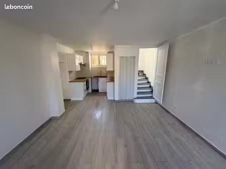 maison triplex t3 - 60 m2 - non meublée