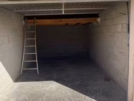 garage à louer