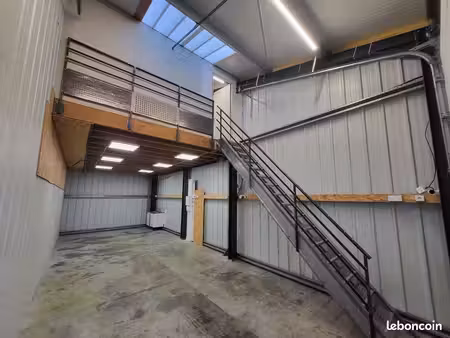 local 75m2