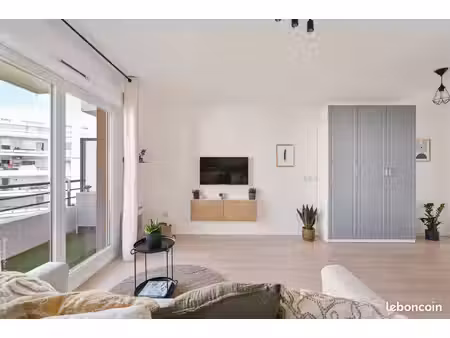 studio 1 pièce 29 m²