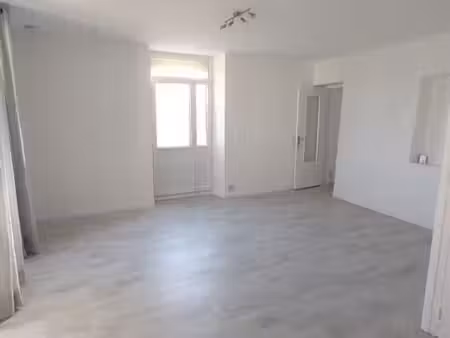 clim reversible  2 chambres  piece de vie 30m2